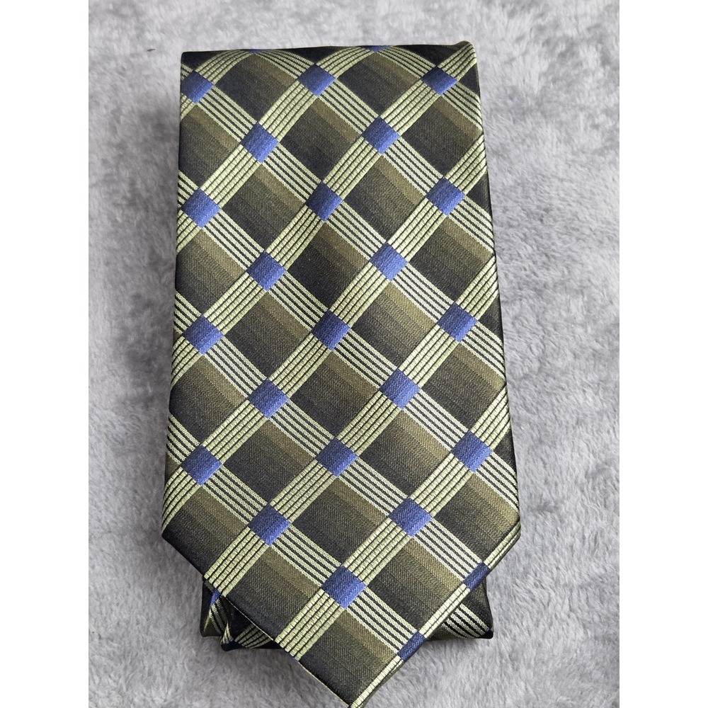 Insignia by Martin Wong 100%‎ Silk Tie Geometric Pattern Illusion Green Blue